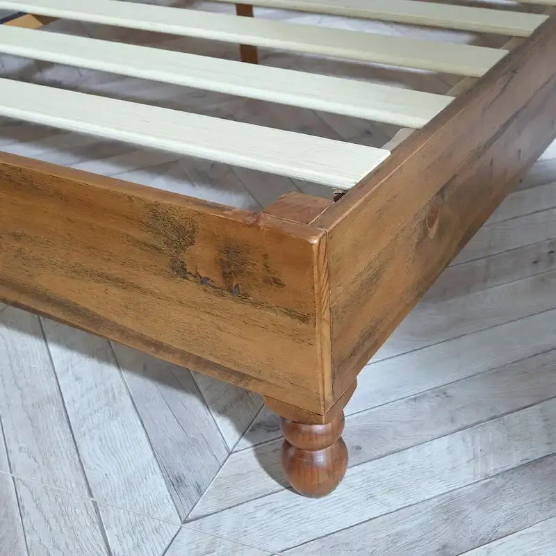 Cadre de lit en bois massif 12 pouces, style rustique, élimine le besoin de sommier tapissier, finition naturelle