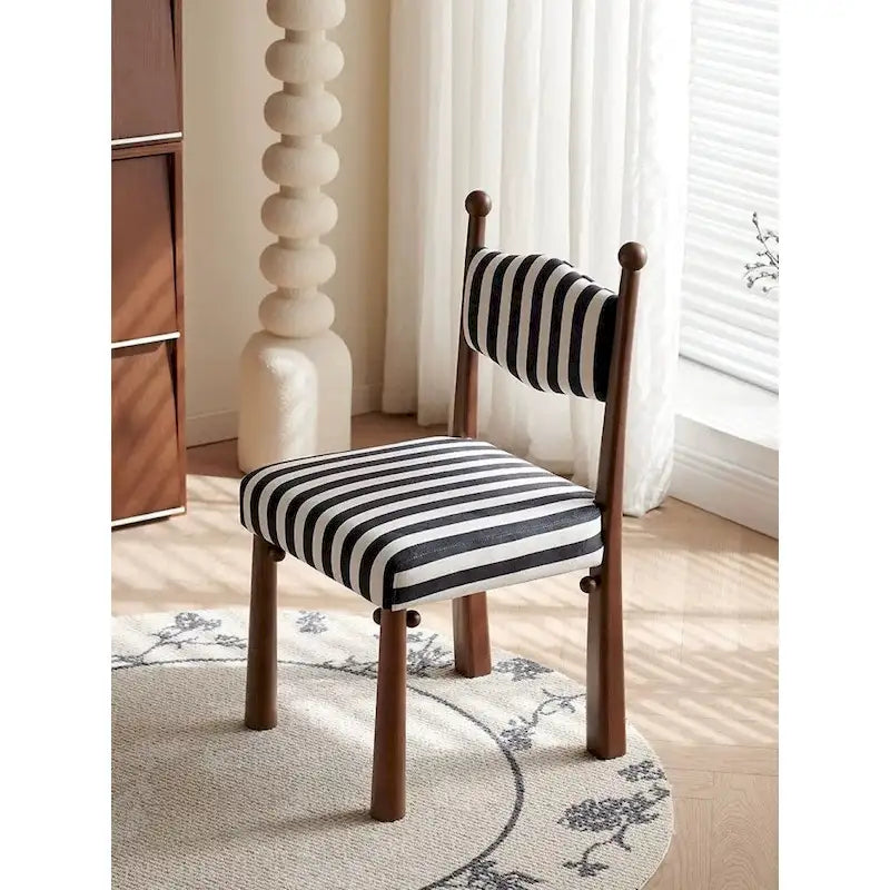 Chaise de salle à manger